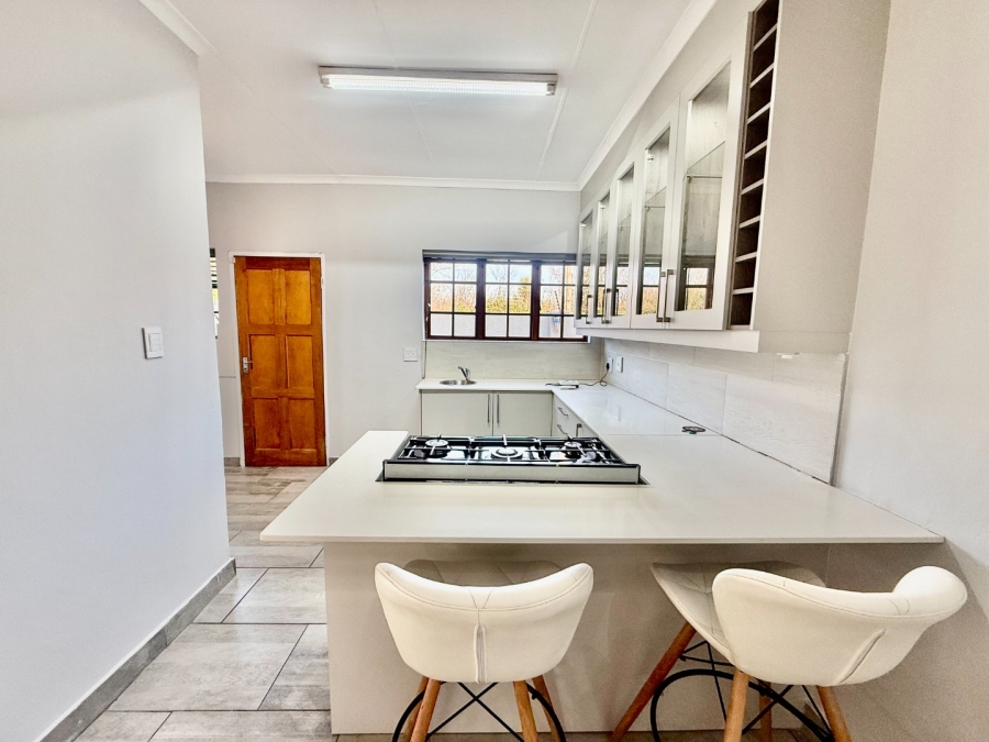 To Let 3 Bedroom Property for Rent in Melodie North West